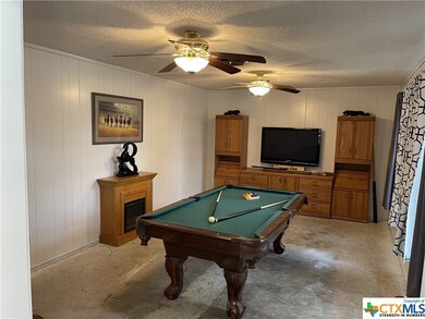 418 E Robertson Ave, Copperas Cove, TX 76522 - photo 3