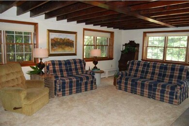 738 Schoolhouse Rd, Pottstown, PA 19465 - photo 5