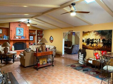 10612 Causeway Dr, El Paso, TX 79935 - photo 3