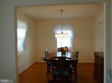1512 Crestline Rd, Silver Spring, MD 20904 - photo 2