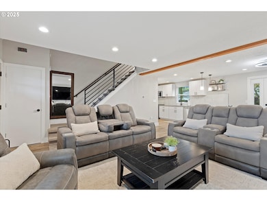 1903 E Orchard Dr, Newberg, OR 97132 - photo 5