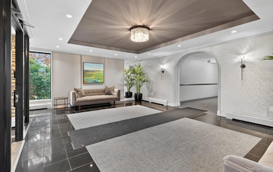 Wellesley Gardens unit 5N, Douglaston, NY 11363 - photo 5