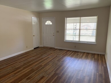 1010 Keylon St, Manchester, TN 37355 - photo 2