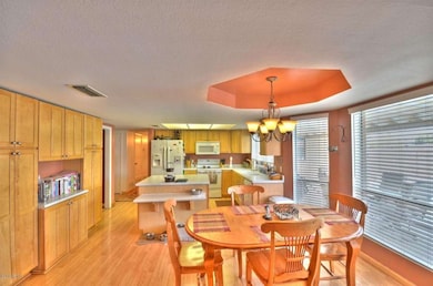 kitchen dining