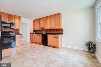 5804 Tudor Ln, Rockville, MD 20852 - photo 5