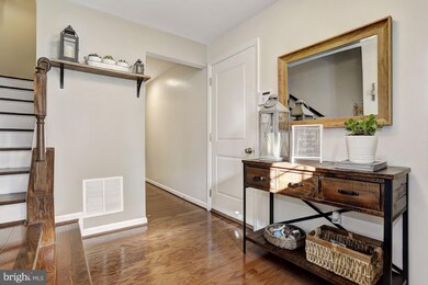 936 Magnolia Blossom Ct, Sykesville, MD 21784 - photo 3