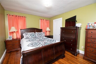 17 Kipling St, Providence, RI 02907 - photo 3