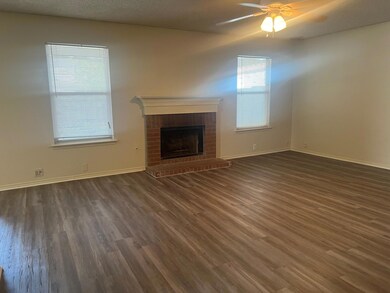 1004 Springcreek Dr, Denton, TX 76210 - photo 3