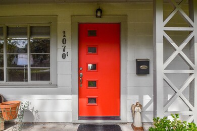 1070 Gardenia Dr, Houston, TX 77018 - photo 3