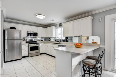010_Kitchen
