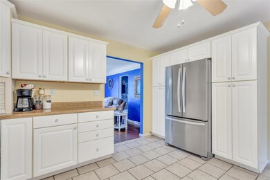 146 Carol Louise Dr, Caseyville, IL 62232 - photo 6