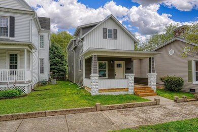 324 E Mound St, Circleville, OH 43113 - photo 2