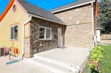 333 Hartford Ave, Des Moines, IA 50315 - photo 3