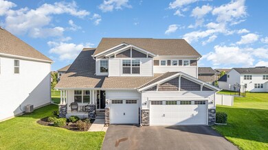 4455 Benjamin Ct, Saint Paul, MN 55129 - photo 2