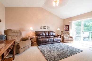 1443 Asbury Ln, Waterloo, IA 50701 - photo 4
