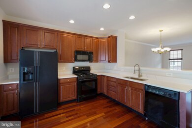 25318 Shipley Terrace, Chantilly, VA 20152 - photo 4