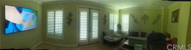LIVING ROOM AREA 