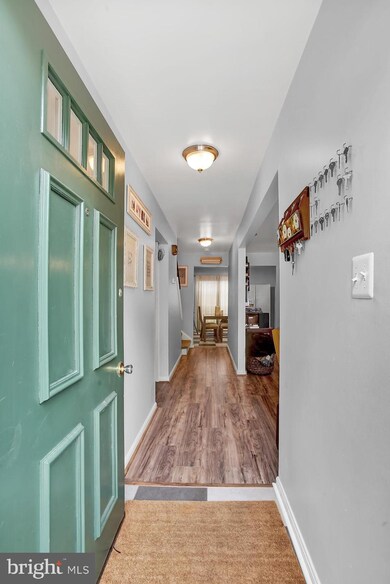 1507 Lowell Ct, Crofton, MD 21114 - photo 2