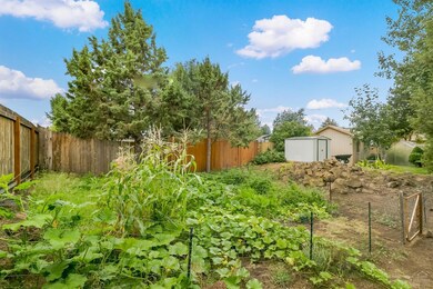 61484 Camelot Place, Bend, OR 97702 - photo 7