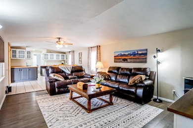 Living Room (1)