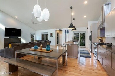 16185 Williams Ct, Union Pier, MI 49129 - photo 5