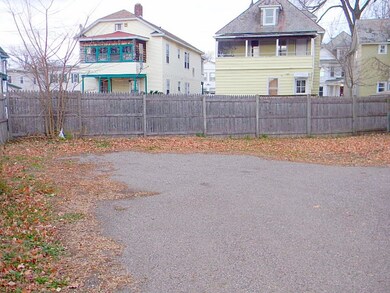 196 Elmwood Ave, Burlington, VT 05401 - photo 3