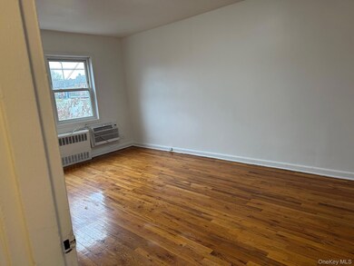 20934 41st Ave unit 1, Bayside, NY 11361 - photo 6