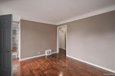 19932 Hickory St, Detroit, MI 48205 - photo 3