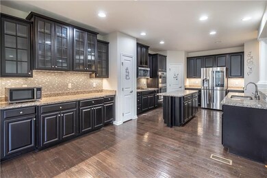 Kitchen 4475 Walnut Ridge Circle