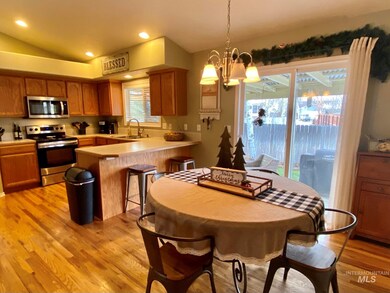 441 N Nebula Ave, Star, ID 83669 - photo 6