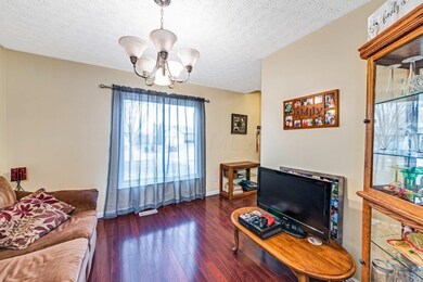 Living Room/Dining Room