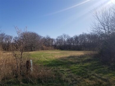 264 E College, Whitewright, TX 75491 - photo 2