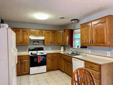 305 N Flint Ave, Bolivar, MO 65613 - photo 5