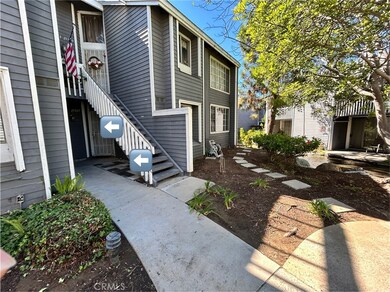 25307 Pine Creek Ln, Wilmington, CA 90744 - photo 2