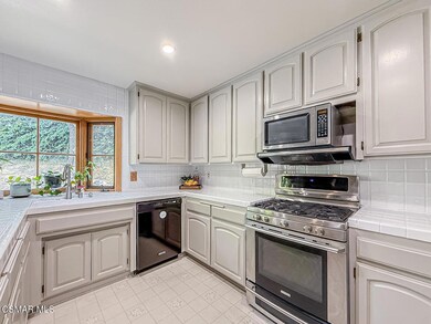 3194 Granville Ave, Simi Valley, CA 93063 - photo 5