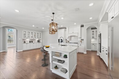 31327 Shadow Branch Ln, Spring, TX 77386 - photo 2