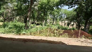 5101 Twin Oaks Ct, Denison, TX 75020 - photo 6