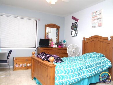 4339 SW Gage Blvd, Topeka, KS 66610 - photo 6