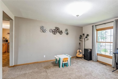 Dinning Room / Den
