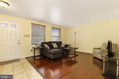 19106 Partridge Wood Dr, Germantown, MD 20874 - photo 4