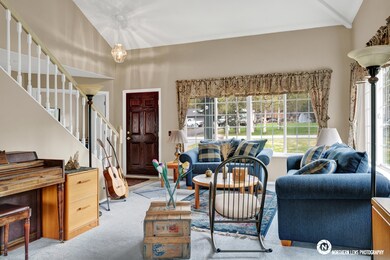 8_LivingEntry