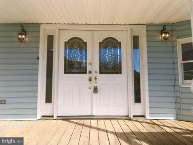 1090 Mitchem Ln, Hedgesville, WV 25427 - photo 4