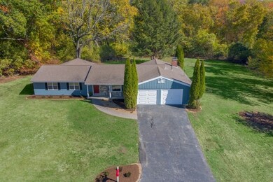 47 Juniper Ln, Framingham, MA 01701 - photo 2