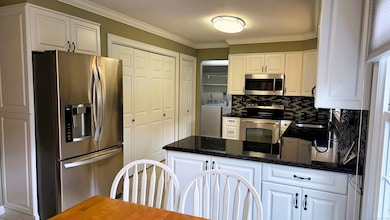 21 Philip Dr, Shelton, CT 06484 - photo 3