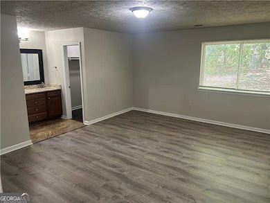 8601 Cedar Creek Ridge, Riverdale, GA 30274 - photo 7