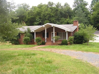 1047 Stout View St, Ramseur, NC 27316 - photo 2