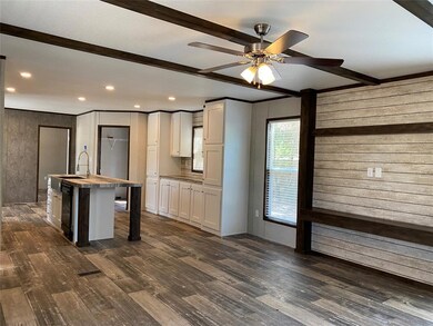 501 Private Road 3823, Springtown, TX 76082 - photo 2