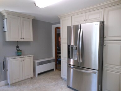 39 Broad St, Nashua, NH 03064 - photo 5