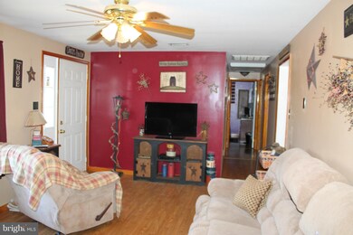 634 Box Factory Rd, Summit Point, WV 25446 - photo 3