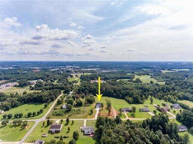 119 Zurich Ln, Statesville, NC 28625 - photo 5